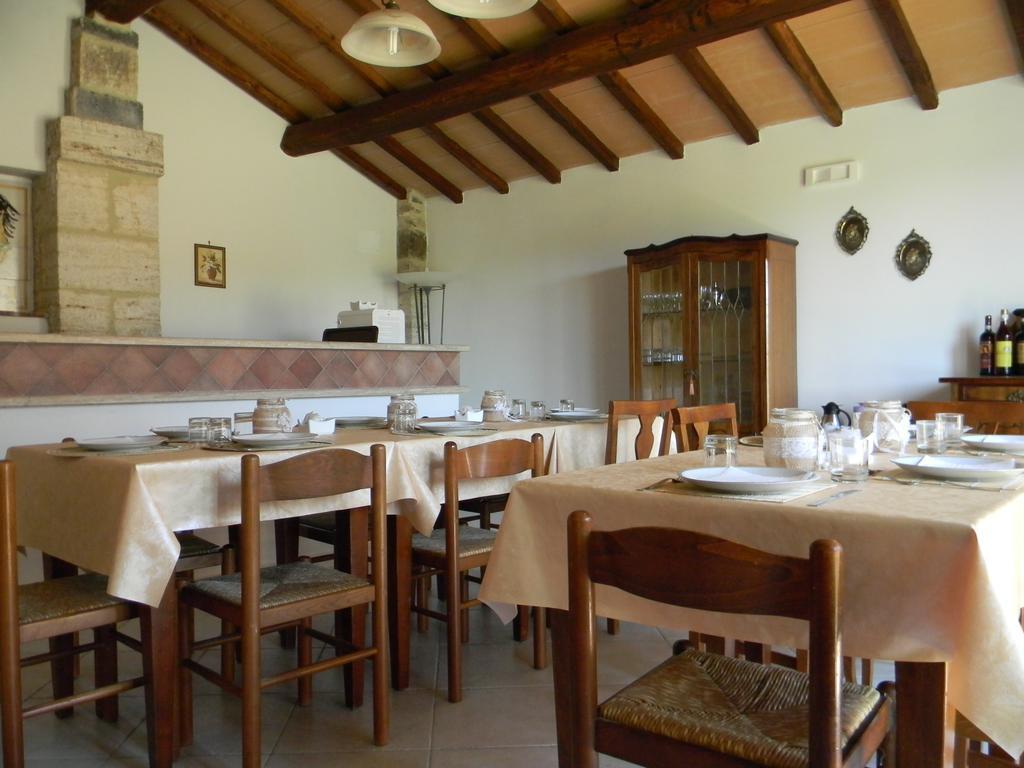 Agriturismo Podere La Selva Villa Serre Di Rapolano Exterior photo